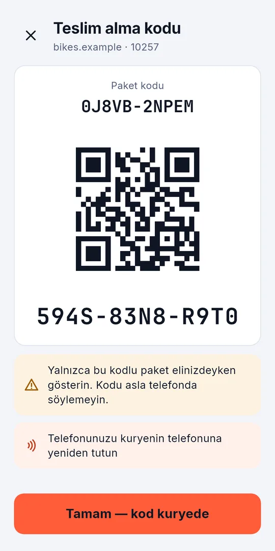 Kurye için teslim alma kodu: QR kod, kod ve paket kodu bir arada